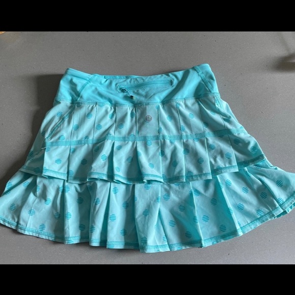 Lululemon skirt - Picture 4 of 4